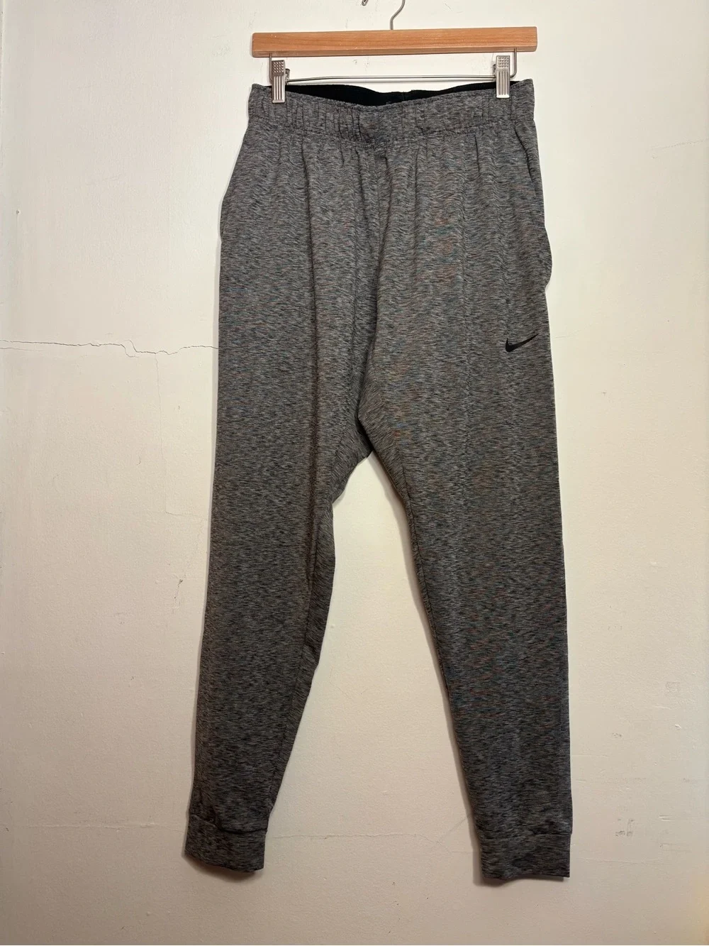 Nike Men’s Heather Gray yoga dri-fit Jogger